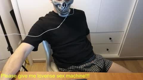 st1vemaster01 online show from March 21, 4:54 pm