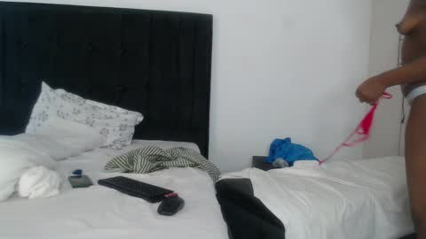 stacey_jaxn online show from April 2, 8:01 am