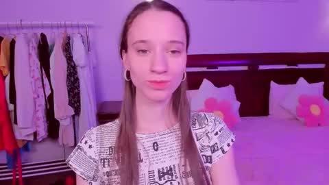 StaceyCutie online show from February 9, 6:45 pm