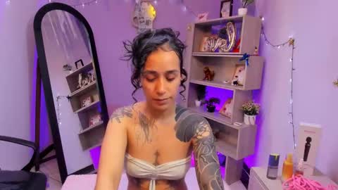 Stacey lee online show from February 21, 8:21 pm