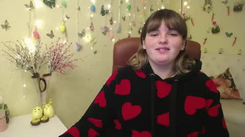 Snapshot of staceylex chatting on April 5, 5:15 am Stacey online show from April 5, 5:15 am