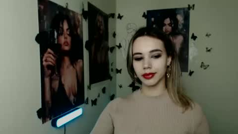 Stacy online show from November 14, 1:10 pm