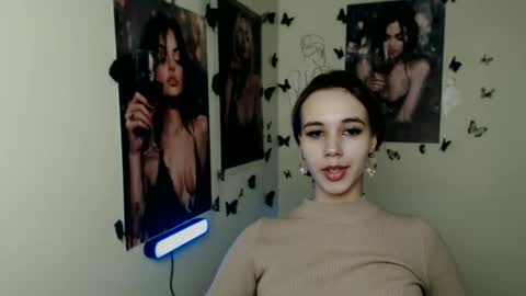 Stacy online show from November 15, 1:29 pm