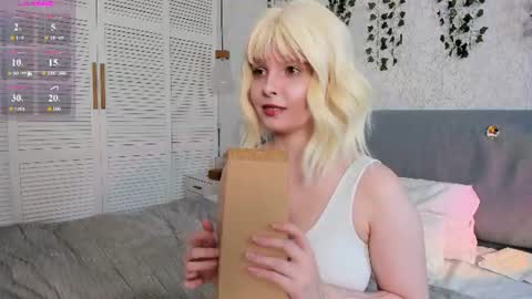 Snapshot of stacy_starrrr chatting on July 12, 3:58 pm Stacy online show from July 12, 3:58 pm