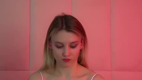 Snapshot of stacyevancesss chatting on February 28, 6:09 pm StacyEvances online show from February 28, 6:09 pm