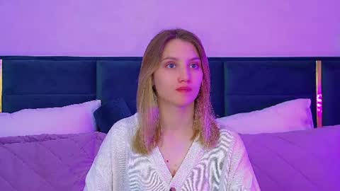 StacyEvances online show from June 22, 7:11 pm