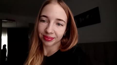 Snapshot of stacyscholle chatting on March 2, 8:10 am Mila online show from March 2, 8:10 am