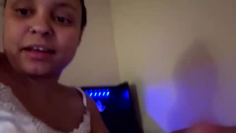 stacysquirtle online show from December 17, 6:08 am