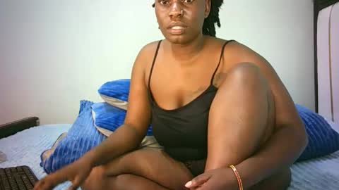 Snapshot of stacyweet chatting on November 24, 5:07 am Stacysweet chocolate online show from November 24, 5:07 am