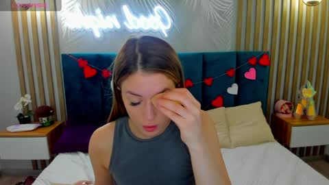 Snapshot of stacywells chatting on April 6, 1:25 am Stacy online show from April 6, 1:25 am