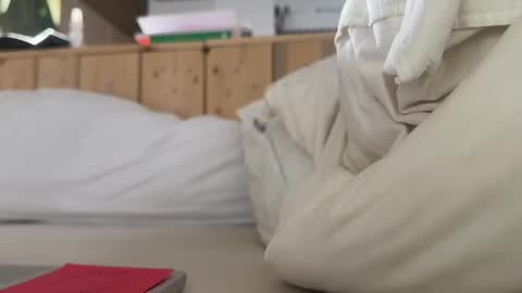 staernstar online show from September 19, 7:10 am