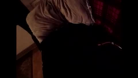 Snapshot of staightupdownbad chatting on March 4, 2:50 am Straightupdownbad online show from March 4, 2:50 am