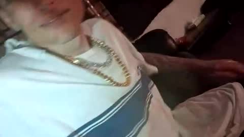 Straightupdownbad online show from April 2, 6:22 am