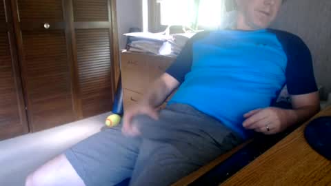 Snapshot of stanmycockup chatting on June 24, 9:03 pm StanmycockUp online show from June 24, 9:03 pm