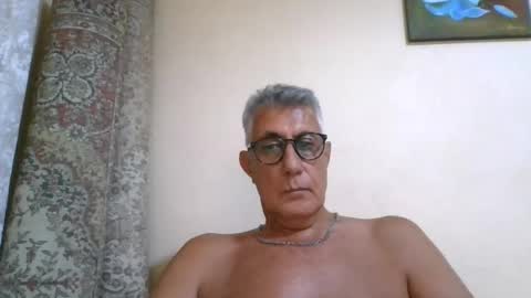 star0806666a online show from August 6, 11:23 am