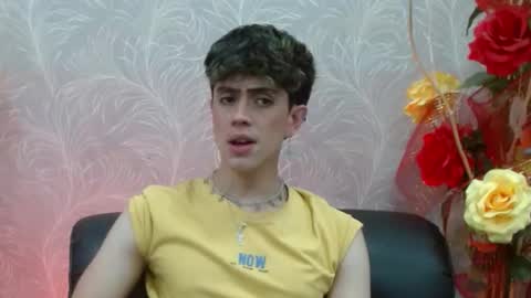 Snapshot of star_boyx chatting on March 5, 8:53 pm star_boyx online show from March 5, 8:53 pm