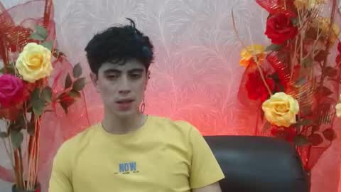 Snapshot of star_boyx chatting on March 10, 8:34 pm star_boyx online show from March 10, 8:34 pm