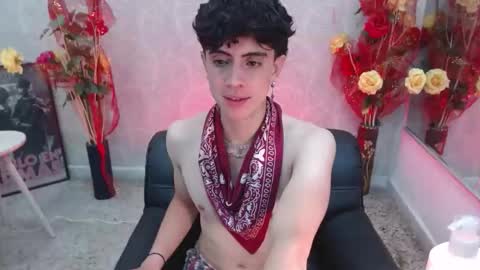 Snapshot of star_boyx chatting on September 25, 10:13 pm star_boyx online show from September 25, 10:13 pm