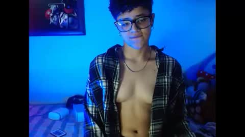 Snapshot of star_scar333 chatting on February 2, 9:13 pm Star Scar online show from February 2, 9:13 pm