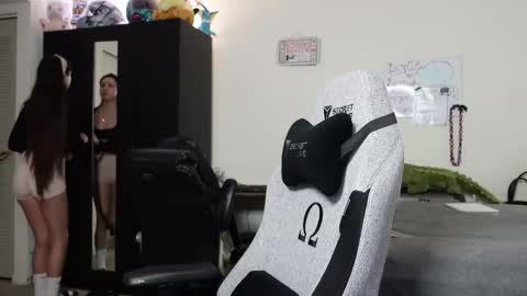 Snapshot of stardust_seiya chatting on February 11, 9:42 pm stardust_seiya online show from February 11, 9:42 pm