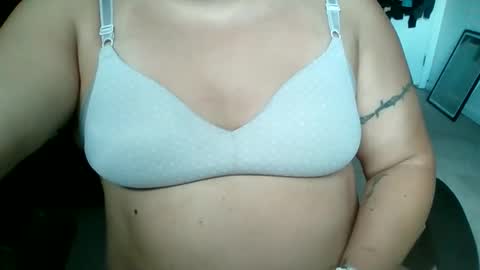 starella___saxxxton online show from October 18, 2:51 pm