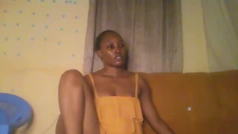 Snapshot of stargirl880271 chatting on December 23, 2:35 am isha online show from December 23, 2:35 am