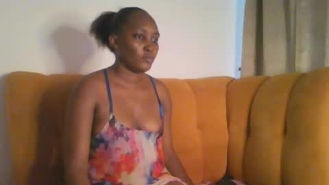 Snapshot of stargirl880271 chatting on February 13, 4:00 am isha online show from February 13, 4:00 am