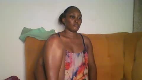 Snapshot of stargirl880271 chatting on February 14, 3:00 am isha online show from February 14, 3:00 am