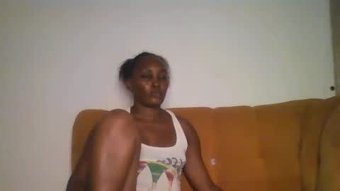 Snapshot of stargirl880271 chatting on February 16, 9:59 pm isha online show from February 16, 9:59 pm