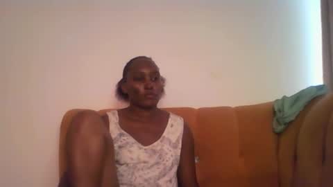 Snapshot of stargirl880271 chatting on March 10, 7:42 am isha online show from March 10, 7:42 am