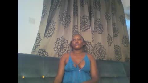 Snapshot of stargirl880271 chatting on November 27, 3:41 am isha online show from November 27, 3:41 am