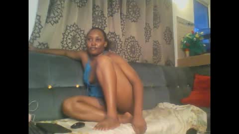 Snapshot of stargirl880271 chatting on November 29, 3:31 am isha online show from November 29, 3:31 am