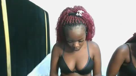 lia online show from November 11, 6:19 pm