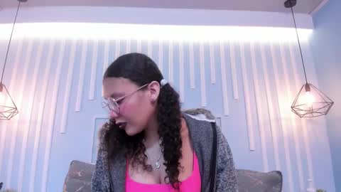 Snapshot of starkjoness chatting on October 20, 12:49 pm Stark Jones online show from October 20, 12:49 pm