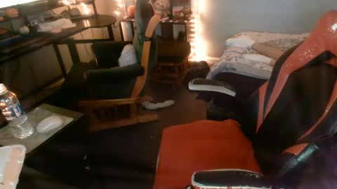 Starlight online show from December 13, 8:30 am