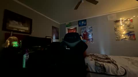 Starlight online show from March 5, 8:10 pm