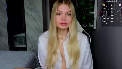 Caroline online show from May 22, 3:46 am