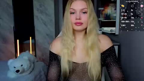 Caroline online show from June 21, 3:20 am