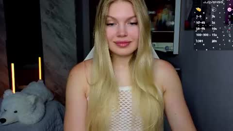 Caroline online show from July 17, 3:35 am