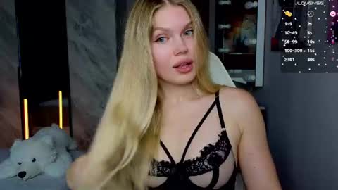 Caroline online show from July 26, 8:21 am