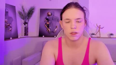 Snapshot of starlight_madison chatting on February 14, 2:52 am Madison online show from February 14, 2:52 am