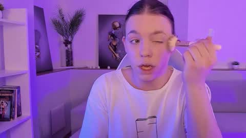 Snapshot of starlight_madison chatting on February 28, 8:59 am Madison online show from February 28, 8:59 am