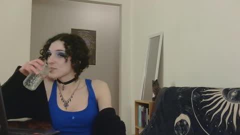 Snapshot of starry_soul chatting on March 3, 12:50 am Evan online show from March 3, 12:50 am