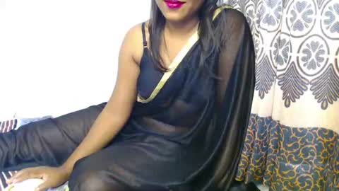 Snapshot of starrywhispers chatting on June 21, 4:15 am StarryWhispers online show from June 21, 4:15 am