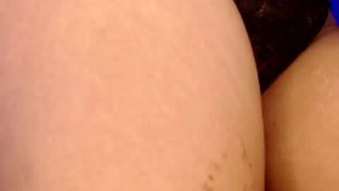 Snapshot of stars4spider_ chatting on November 14, 2:38 pm online show from November 14, 2:38 pm