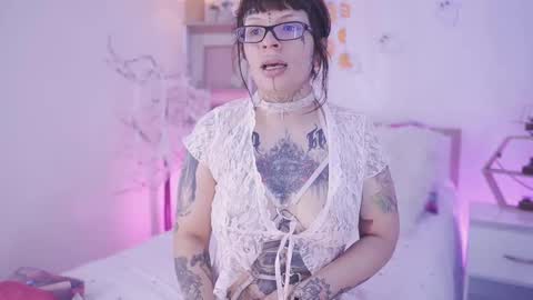 Yoko online show from October 23, 1:21 pm