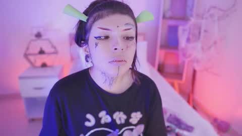 Yoko online show from November 4, 1:32 pm