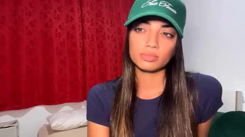 Snapshot of stasiakopiasz chatting on March 25, 5:30 pm Mia online show from March 25, 5:30 pm