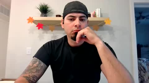 Snapshot of stayandplay23 chatting on October 7, 9:34 pm stayandplay23 online show from October 7, 9:34 pm