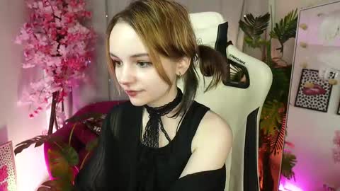 MONICA online show from November 15, 1:18 pm